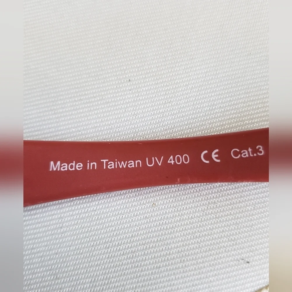 *3/$10 Real Kids Black/Red Flex Fit Removable Band Smoke Lens, 0+